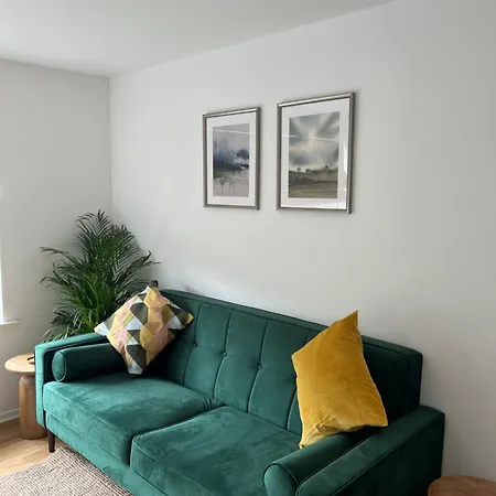 Holywood Halt Apartment Exterior photo